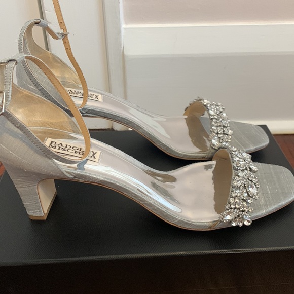 Badgley Mischka silver heels with stone detailing - Picture 2 of 4